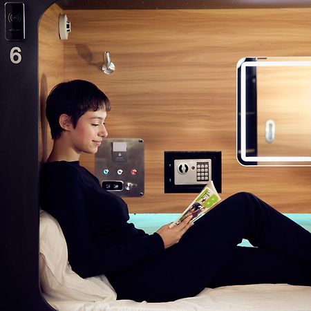 Capsule Hotel Montréal Eksteriør billede