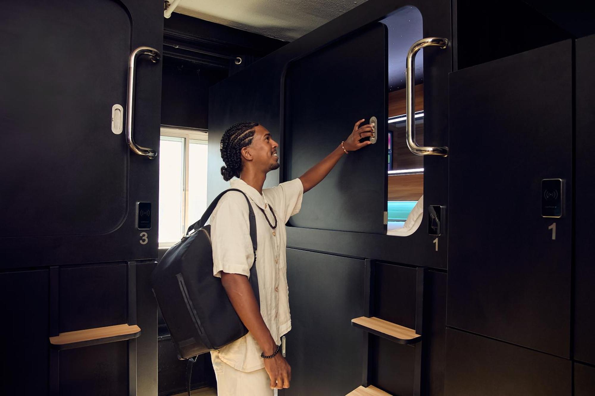 Capsule Hotel Montréal Eksteriør billede